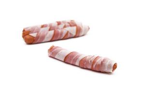 Frankfurt con queso y bacon